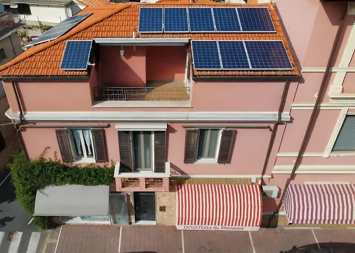 Konukevi La Bouganville 2 Arma di Taggia